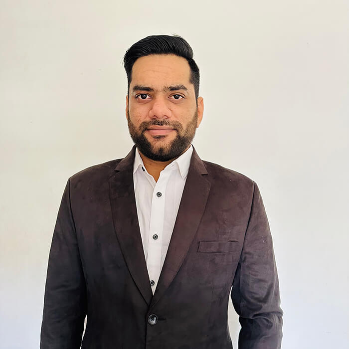 Neville Thakor - Qodoro Team